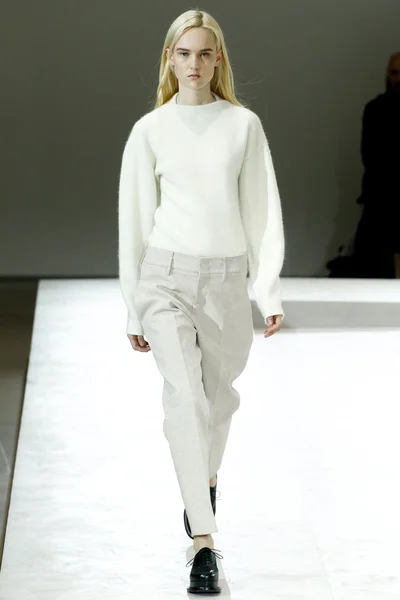 Look 8